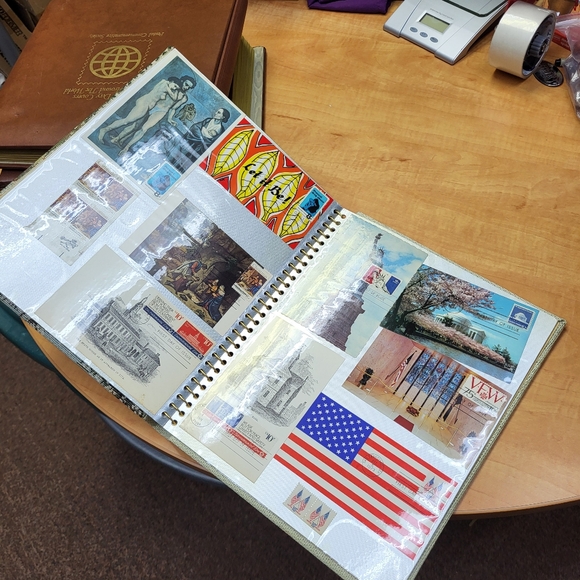 Stamp and post card custom collection, great for adding or starting a stamp - Picture 7 of 10